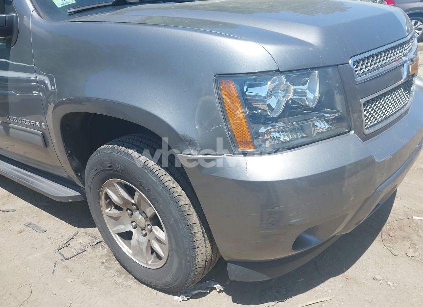 Photo 6 of 2009 Chevrolet Suburban 1500 LT2 (VIN 1GNFK26369R236993)