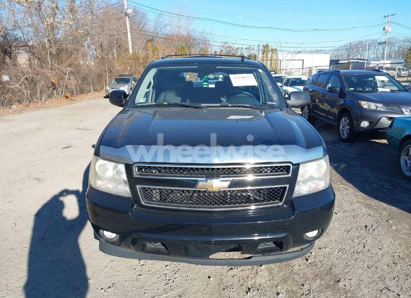 Photo 12 of 2009 Chevrolet Suburban 1500 LT2 (VIN 1GNFK26369R254636)