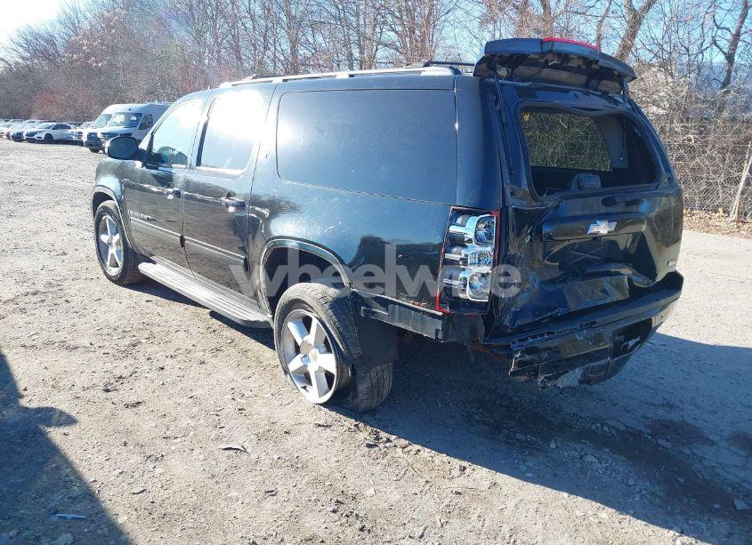 Photo 3 of 2009 Chevrolet Suburban 1500 LT2 (VIN 1GNFK26369R254636)