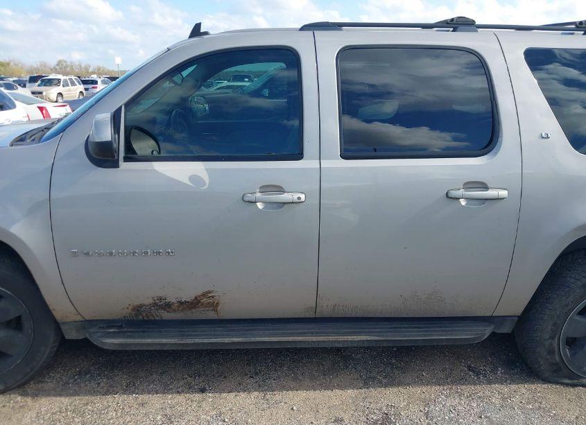 Photo 14 of 2009 Chevrolet Suburban 1500 LT2 (VIN 1GNFK26399J119536)