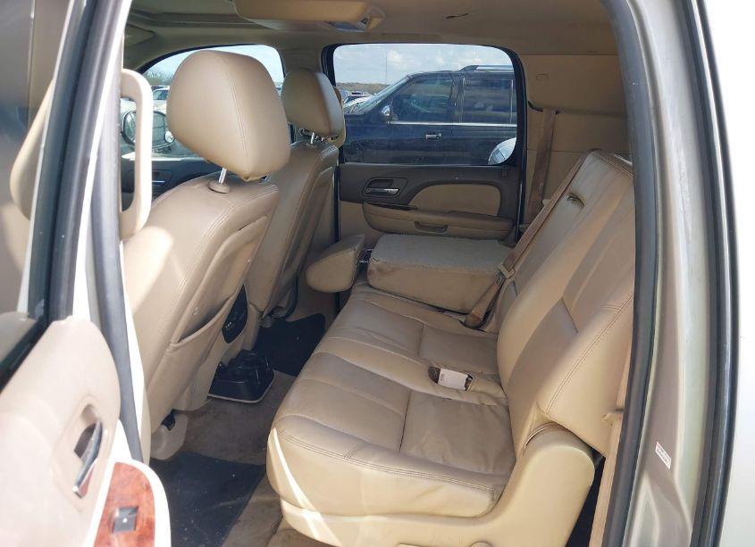 Photo 18 of 2009 Chevrolet Suburban 1500 LT2 (VIN 1GNFK26399J119536)