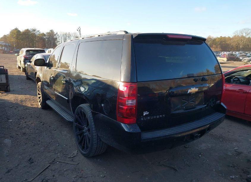 Photo 3 of 2009 Chevrolet Suburban 1500 LT2 (VIN 1GNFK26399R179284)