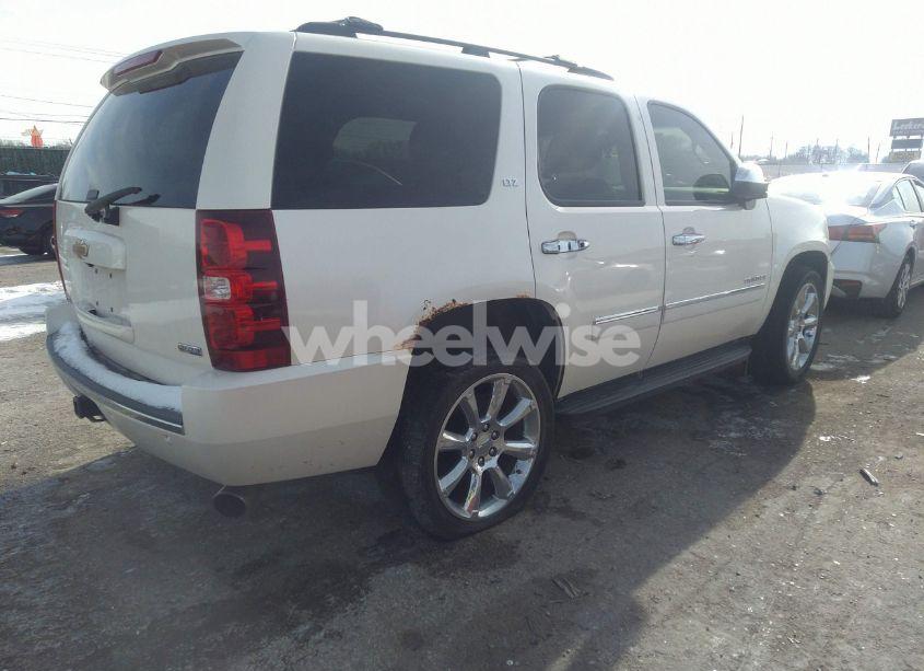 Photo 4 of 2009 Chevrolet Tahoe LTZ (VIN 1GNFK33009R172823)