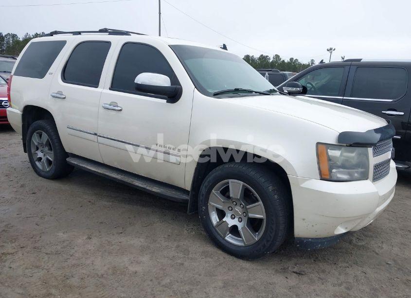 2009 Chevrolet Tahoe LTZ (VIN 1GNFK33019R169221) main photo