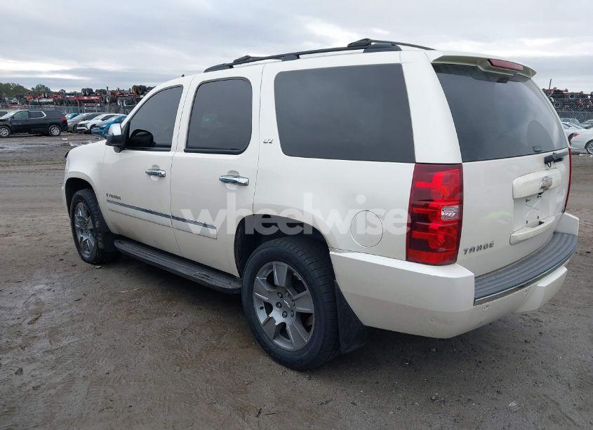 Photo 3 of 2009 Chevrolet Tahoe LTZ (VIN 1GNFK33019R169221)