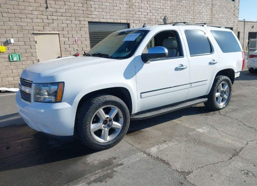 Photo 2 of 2009 Chevrolet Tahoe LTZ (VIN 1GNFK33019R267780)