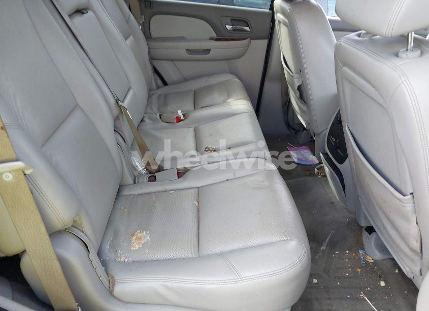 Photo 8 of 2009 Chevrolet Tahoe LTZ (VIN 1GNFK33029R143324)