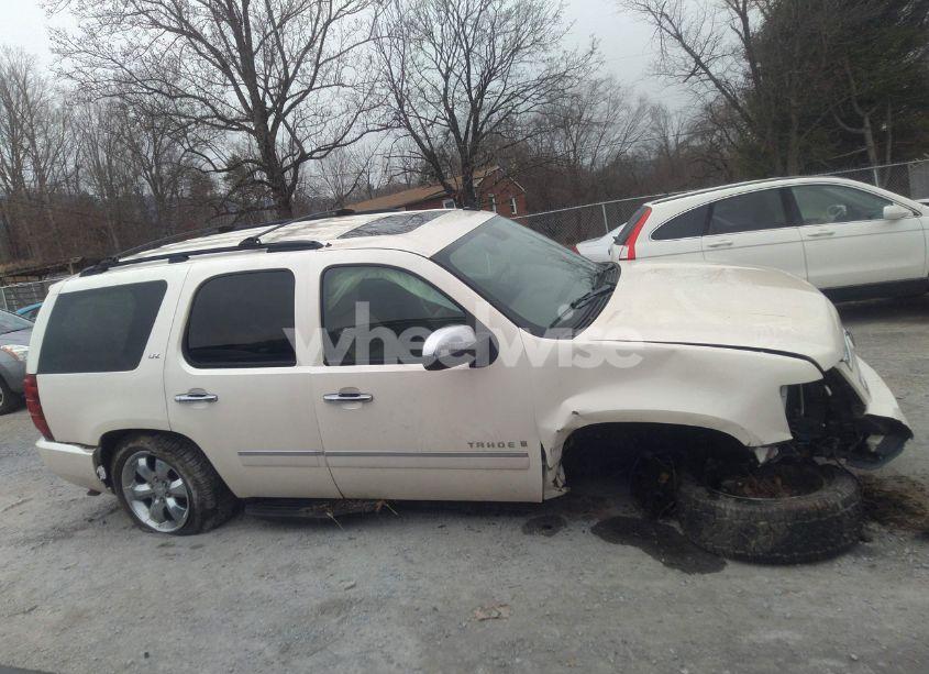 Photo 13 of 2009 Chevrolet Tahoe LTZ (VIN 1GNFK33039R217642)