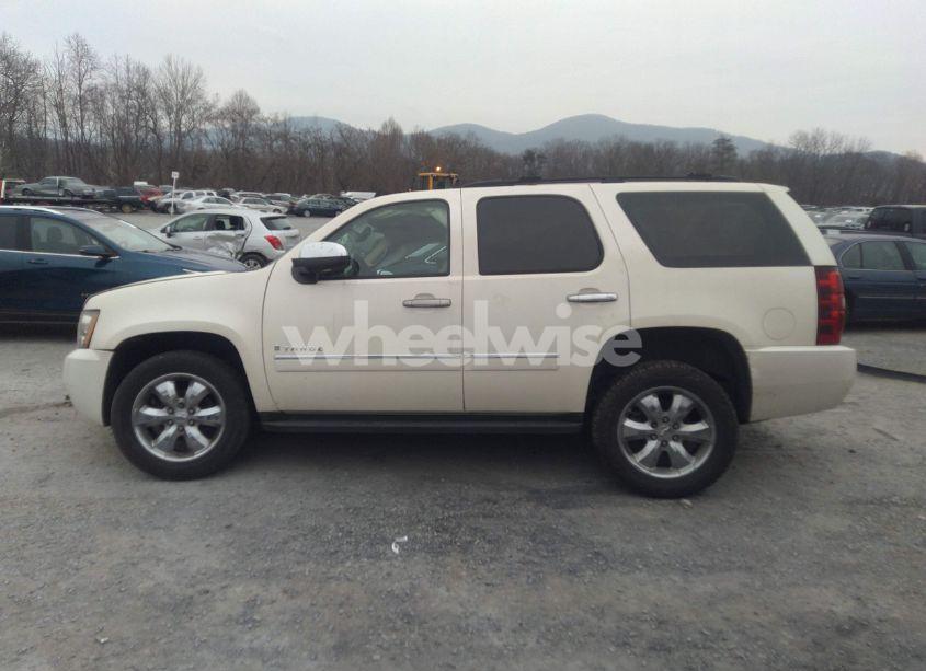 Photo 14 of 2009 Chevrolet Tahoe LTZ (VIN 1GNFK33039R217642)