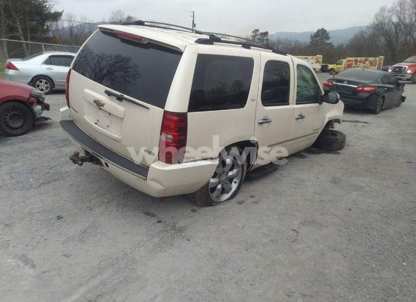 Photo 4 of 2009 Chevrolet Tahoe LTZ (VIN 1GNFK33039R217642)