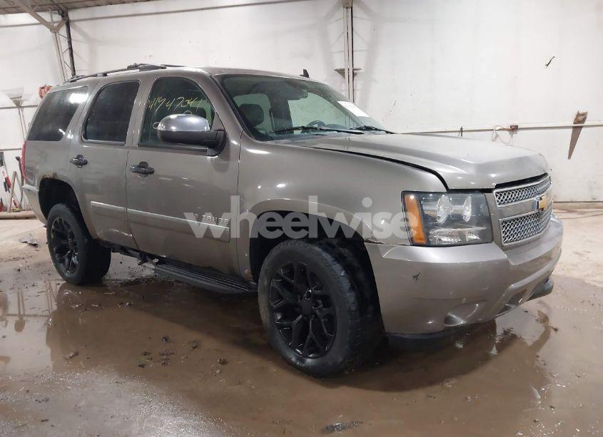 2009 Chevrolet Tahoe LTZ (VIN 1GNFK33049R143390) main photo