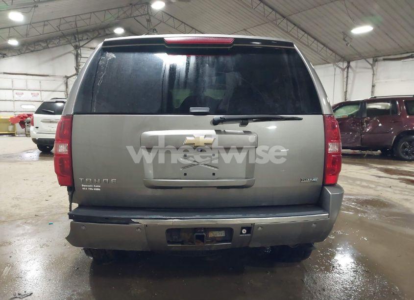 Photo 16 of 2009 Chevrolet Tahoe LTZ (VIN 1GNFK33049R143390)