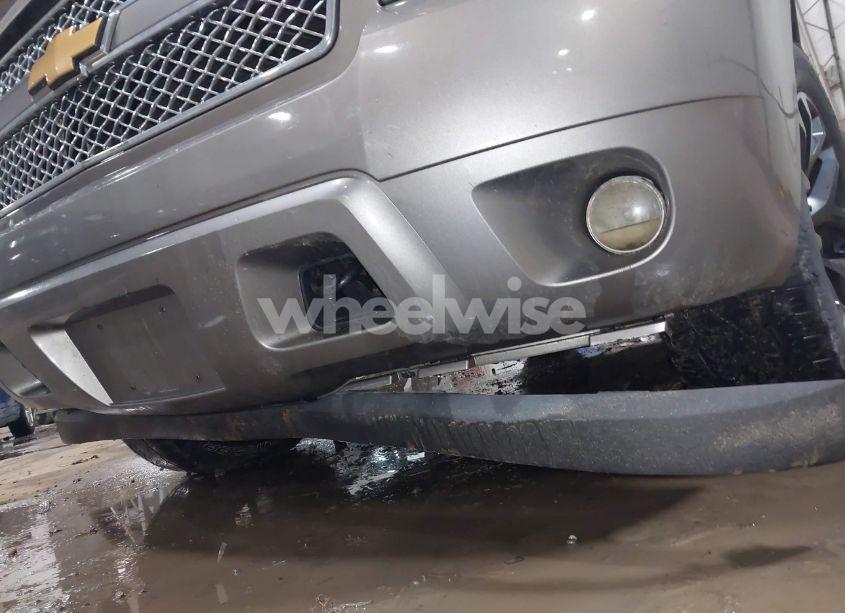 Photo 6 of 2009 Chevrolet Tahoe LTZ (VIN 1GNFK33049R143390)