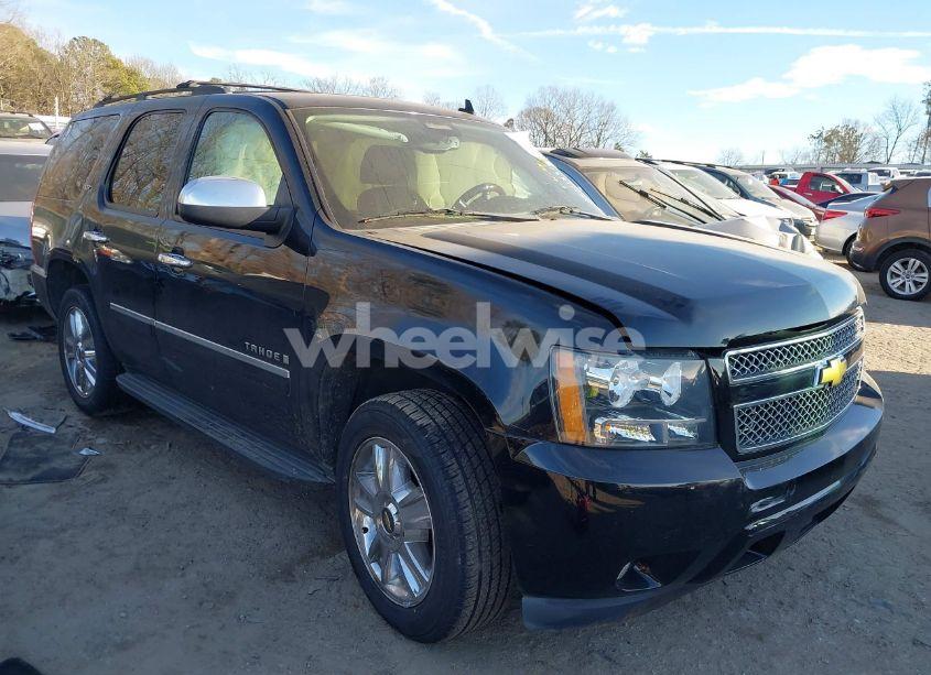 2009 Chevrolet Tahoe LTZ (VIN 1GNFK33049R151831) main photo