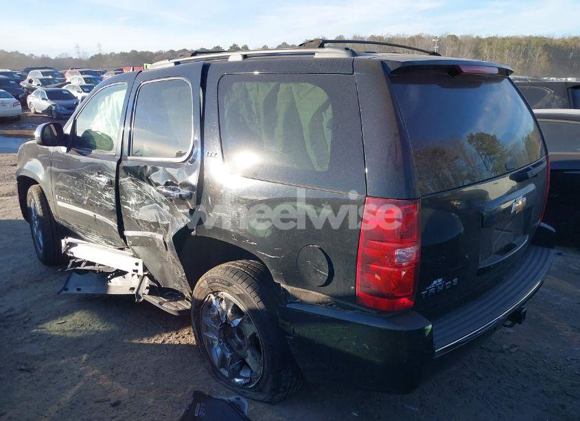 Photo 3 of 2009 Chevrolet Tahoe LTZ (VIN 1GNFK33049R151831)