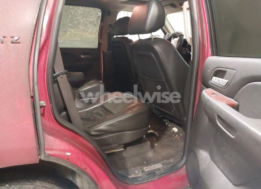 Photo 8 of 2009 Chevrolet Tahoe LTZ (VIN 1GNFK33049R218718)