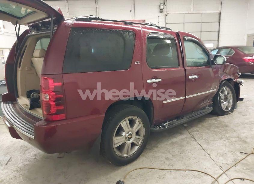 Photo 4 of 2009 Chevrolet Tahoe LTZ (VIN 1GNFK33049R258829)