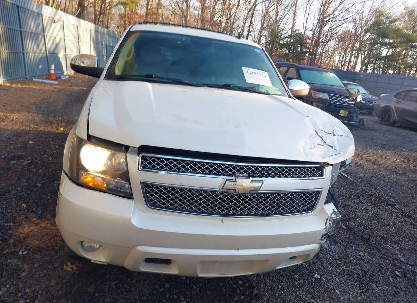 Photo 12 of 2009 Chevrolet Tahoe LTZ (VIN 1GNFK33069R291010)