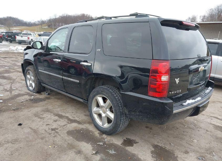 Photo 3 of 2009 Chevrolet Tahoe LTZ (VIN 1GNFK33079R280789)