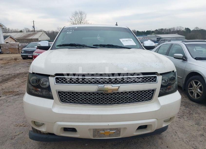 Photo 13 of 2009 Chevrolet Tahoe LTZ (VIN 1GNFK33089R218771)