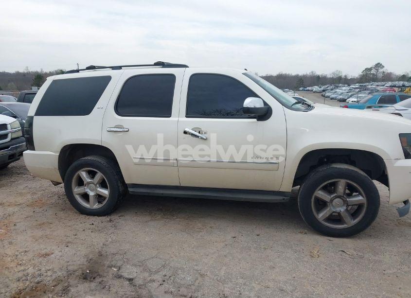 Photo 14 of 2009 Chevrolet Tahoe LTZ (VIN 1GNFK33089R218771)