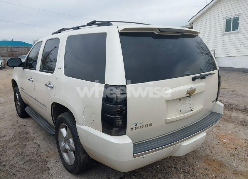 Photo 3 of 2009 Chevrolet Tahoe LTZ (VIN 1GNFK33089R218771)