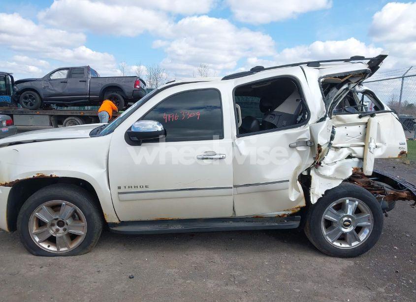 Photo 14 of 2009 Chevrolet Tahoe LTZ (VIN 1GNFK33099R285542)