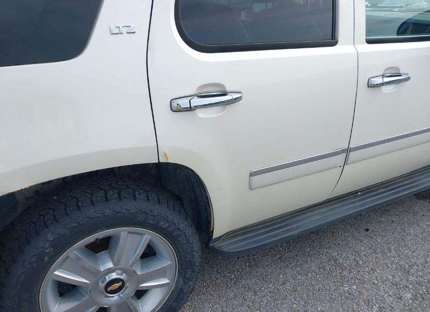 Photo 14 of 2009 Chevrolet Tahoe K1500 LTZ (VIN 1GNFK330X9R291138)