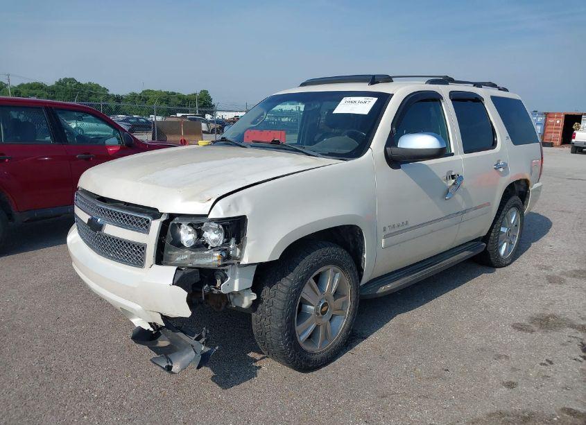 Photo 2 of 2009 Chevrolet Tahoe K1500 LTZ (VIN 1GNFK330X9R291138)