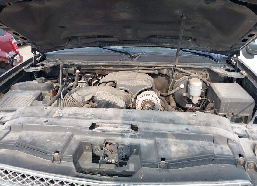 Photo 10 of 2009 Chevrolet Suburban 1500 LTZ (VIN 1GNFK36329R209098)