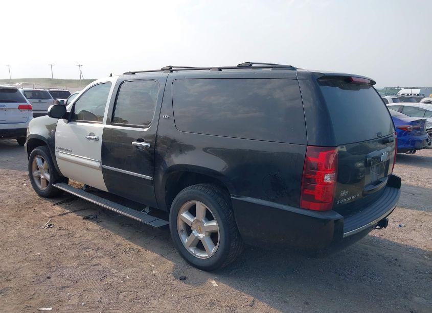 Photo 3 of 2009 Chevrolet Suburban 1500 LTZ (VIN 1GNFK36329R209098)