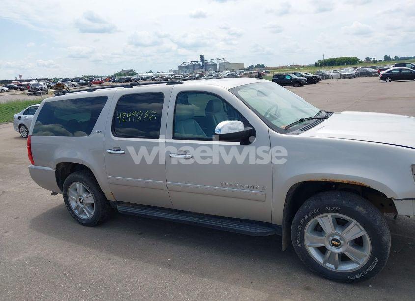 Photo 13 of 2009 Chevrolet Suburban 1500 LTZ (VIN 1GNFK36339R283999)