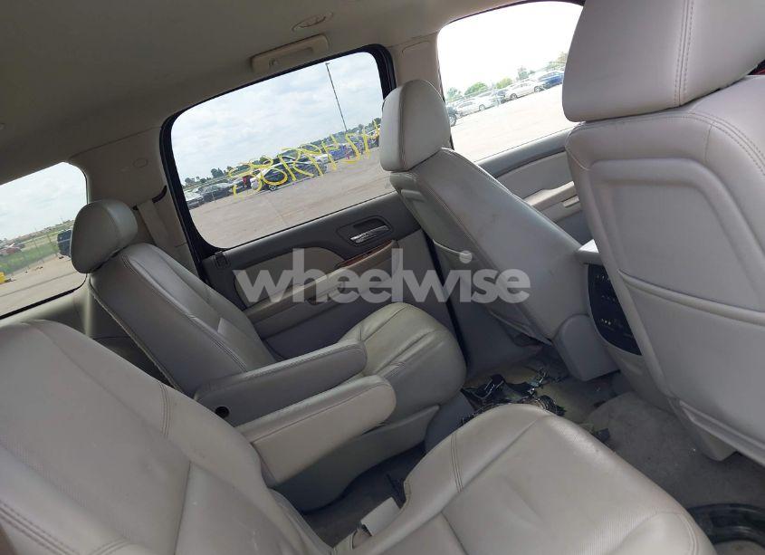 Photo 8 of 2009 Chevrolet Suburban 1500 LTZ (VIN 1GNFK36339R283999)