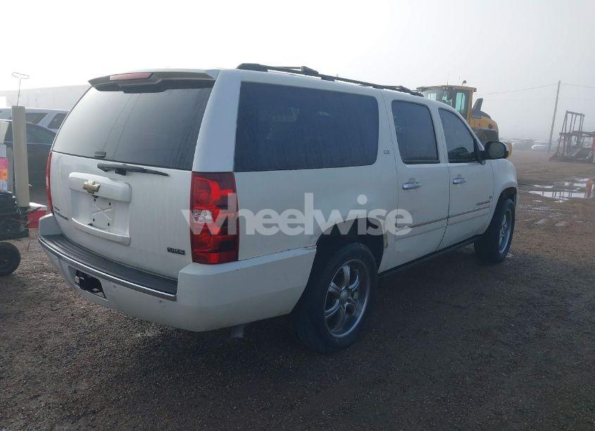 Photo 4 of 2009 Chevrolet Suburban 1500 LTZ (VIN 1GNFK36349R289729)