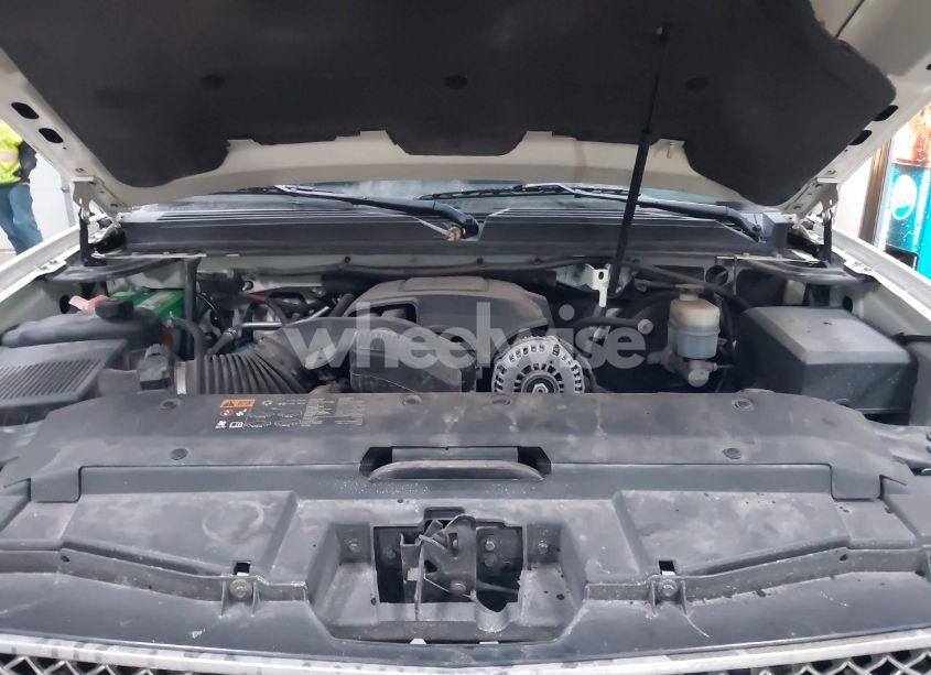 Photo 10 of 2009 Chevrolet Suburban 1500 LTZ (VIN 1GNFK36389R179802)