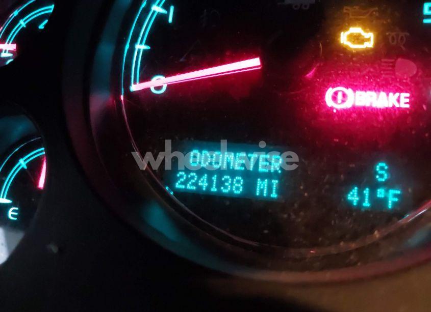 Photo 15 of 2009 Chevrolet Suburban 1500 LTZ (VIN 1GNFK36389R179802)