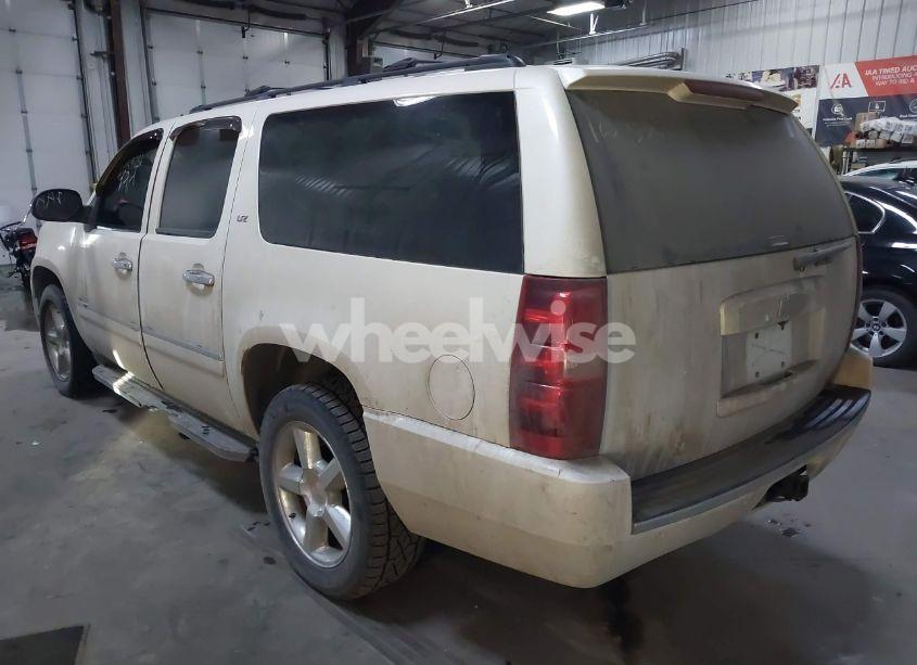 Photo 3 of 2009 Chevrolet Suburban 1500 LTZ (VIN 1GNFK36389R179802)