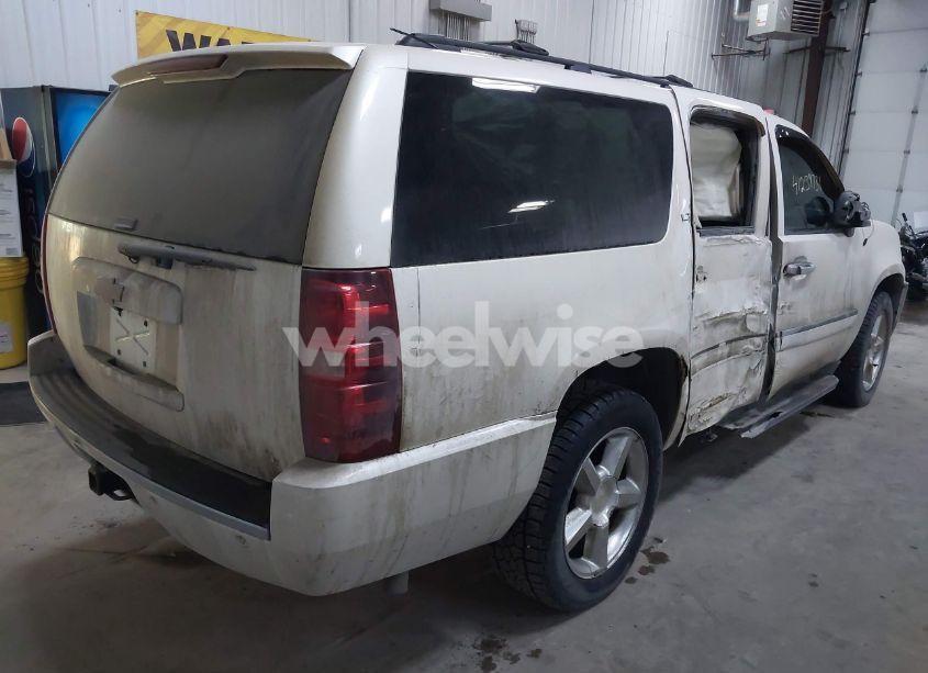 Photo 4 of 2009 Chevrolet Suburban 1500 LTZ (VIN 1GNFK36389R179802)