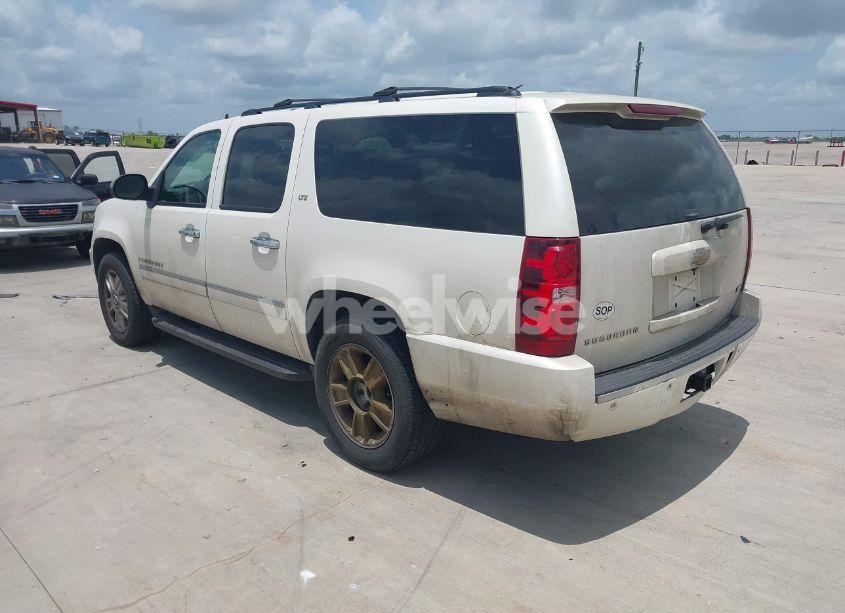 Photo 3 of 2009 Chevrolet Suburban 1500 LTZ (VIN 1GNFK36399R234676)