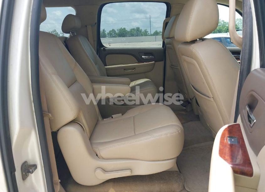 Photo 8 of 2009 Chevrolet Suburban 1500 LTZ (VIN 1GNFK36399R234676)