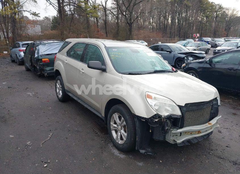 2013 Chevrolet Equinox LS (VIN 1GNFLCEK1DZ123232) main photo