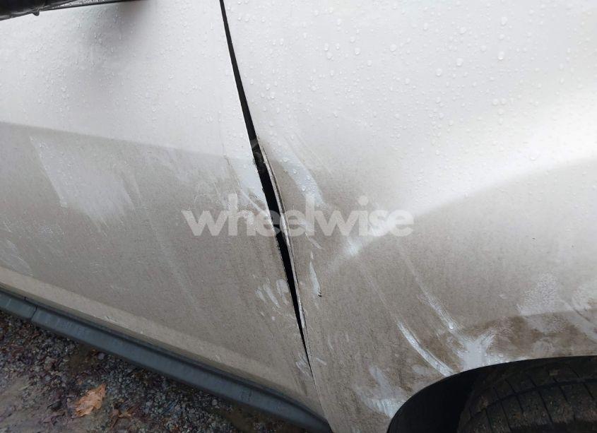 Photo 15 of 2013 Chevrolet Equinox LS (VIN 1GNFLCEK2DZ112868)