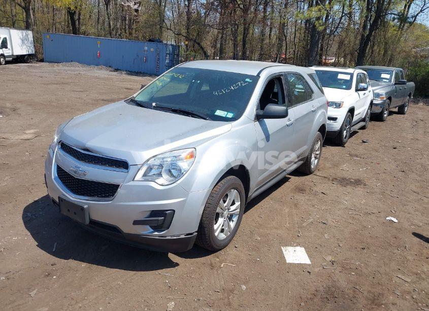 Photo 2 of 2013 Chevrolet Equinox LS (VIN 1GNFLCEK4DZ106859)