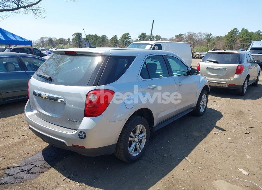 Photo 4 of 2013 Chevrolet Equinox LS (VIN 1GNFLCEK4DZ106859)