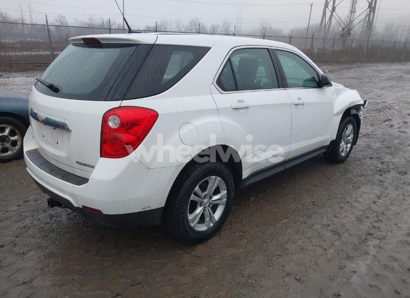 Photo 4 of 2013 Chevrolet Equinox LS (VIN 1GNFLCEK5DZ112802)