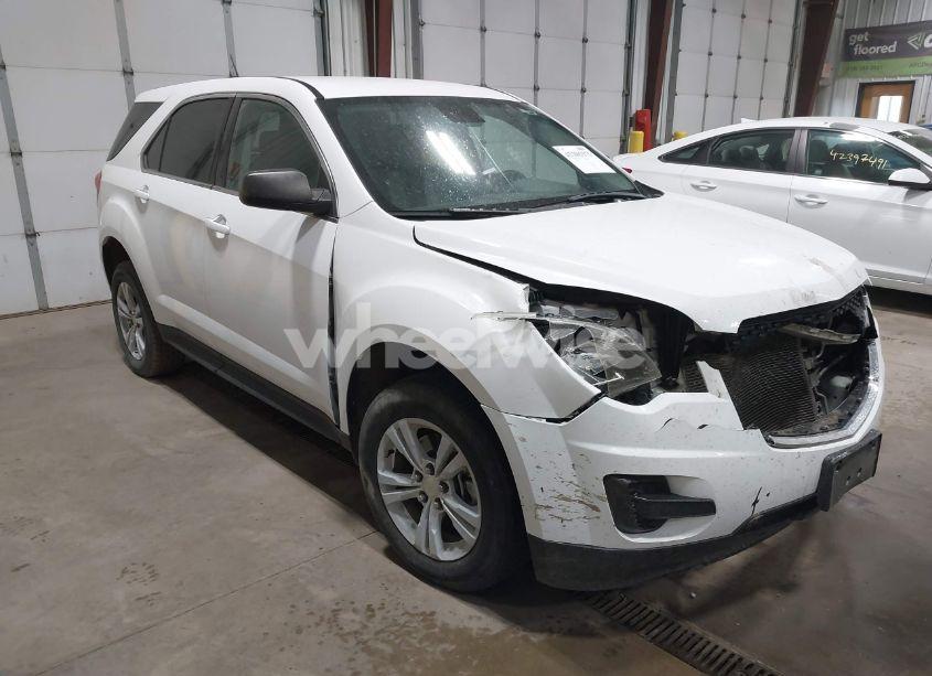2015 Chevrolet Equinox LS (VIN 1GNFLEEK1FZ122970) main photo