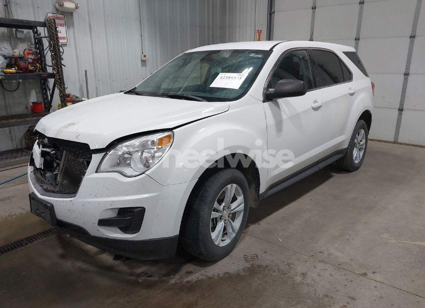 Photo 2 of 2015 Chevrolet Equinox LS (VIN 1GNFLEEK1FZ122970)