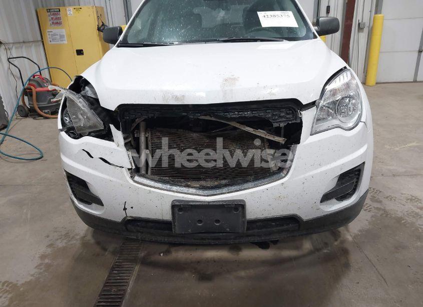 Photo 6 of 2015 Chevrolet Equinox LS (VIN 1GNFLEEK1FZ122970)