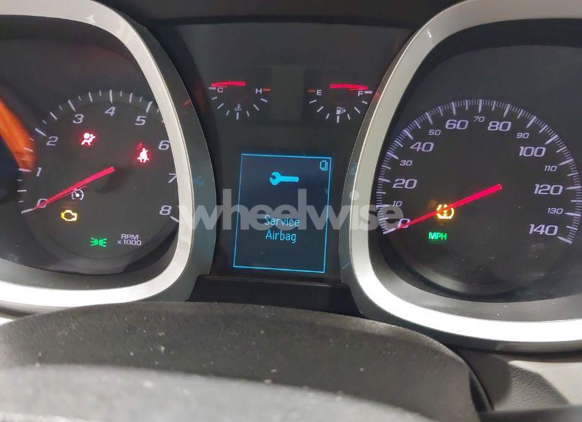 Photo 7 of 2015 Chevrolet Equinox LS (VIN 1GNFLEEK1FZ122970)