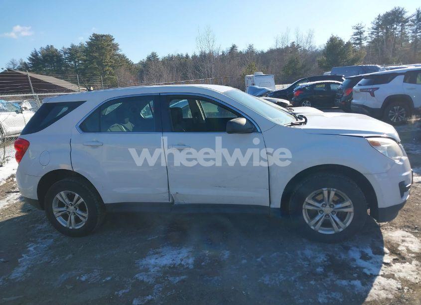 Photo 13 of 2014 Chevrolet Equinox LS (VIN 1GNFLEEK2EZ101804)